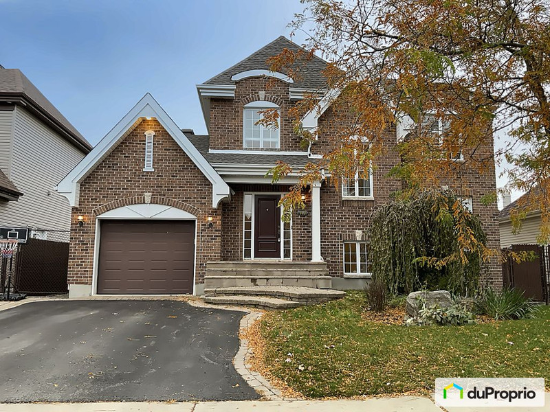 699 900 Maison 2 étages à vendre à Terrebonne (Terrebonne) Maisons