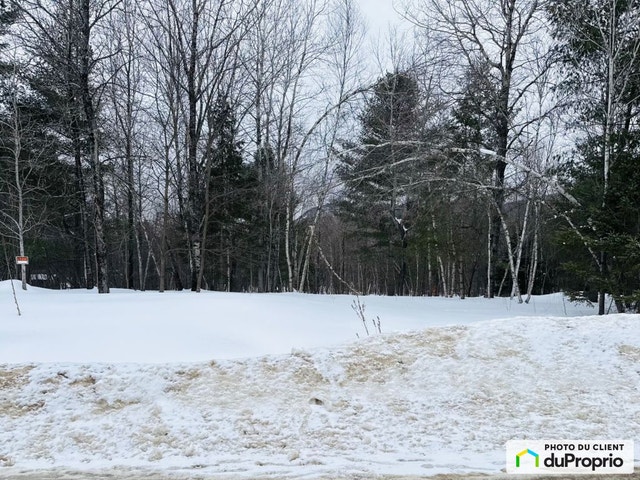 $220,000 - Residential Lot for sale in Magog — photo 1