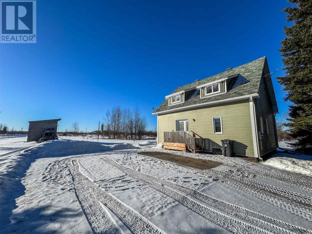 1039 Oil Tank RD Iroquois Falls, Ontario in Houses for Sale in Timmins