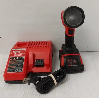 (91789-4) Milwaukee 18V 2735-20 Flashlight, View more