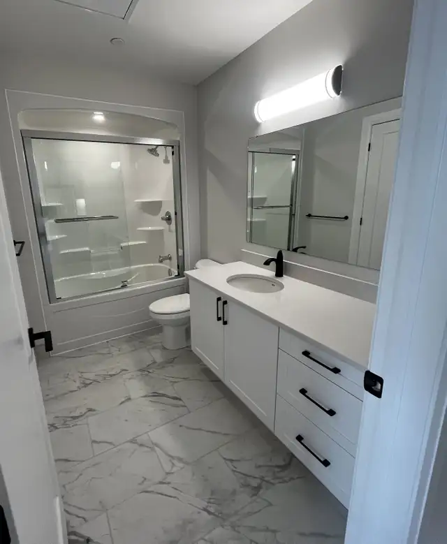 Venetian Harbours for lease ~ Executive Point Edward Living! in Long Term Rentals in Sarnia - Image 16
