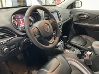 // JAMAIS ACCIDENTÉ! //Le Jeep Cherokee 2021 version TRAILHAWK V6 4X4 CUIR CAMERA RECUL A/C CRUISE p... (image 9)