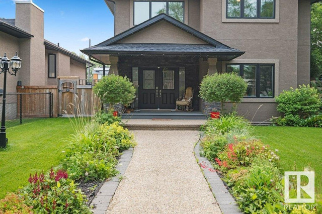 10347 147 ST NW Edmonton, Alberta in Houses for Sale in Edmonton - Image 2