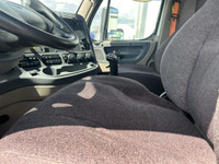 Ryder Stock ID: 791252 Transmission Type/Speed: MANUAL 10 Engine: DIESEL DD13 GHG'17 450/1625 Horse... (image 8)