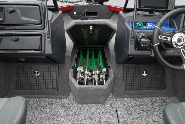 2026 TRACKER Targa V-19 Combo Fish&Ski Fishing boat in Powerboats & Motorboats in Prince Albert - Image 16