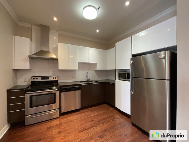 $479,000 - Condominium for sale in Pointe-Claire — photo 2