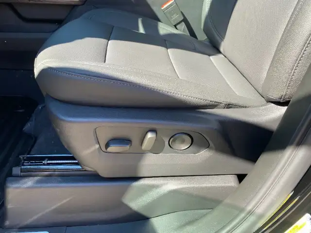 2026 Chevrolet Traverse RS Leather|Heated & Cooled Seats|Sunroof in Cars & Trucks in Red Deer - Image 12