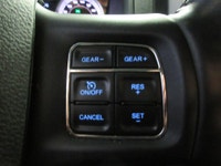 RAM 1500 CLASSIC 2021 EXPRESS NIGHT EDITION V-8 5.7 LITRES HEMI 4X4 CREW-CAB BOITE 5.7 PIEDS TOUT ÉQ... (image 8)