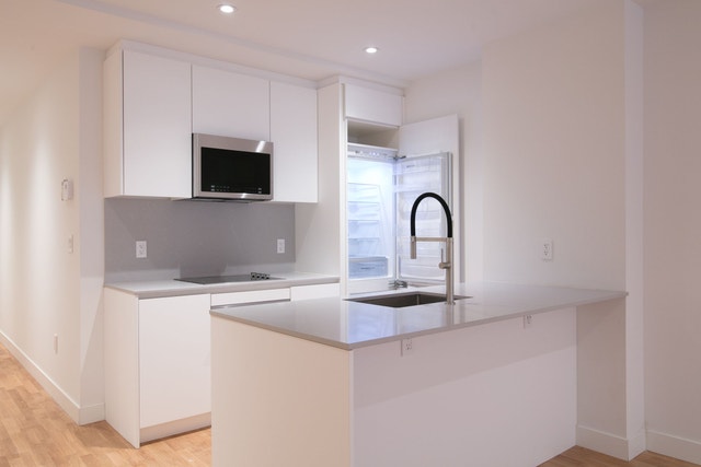 3710 Chemin Queen Mary — photo 1