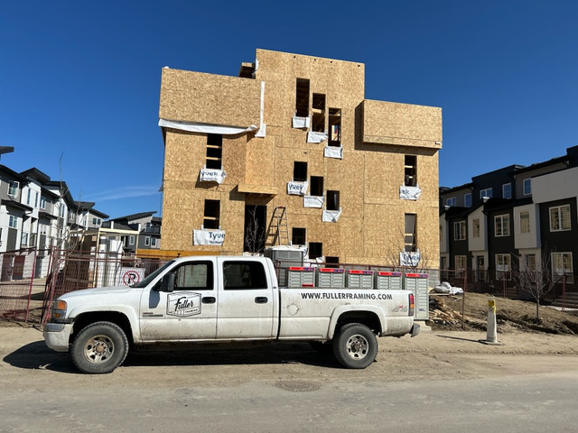 Framers wanted in Okotoks for condos lrt pick up available in Construction & Trades in Calgary - Image 3
