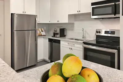 SPACIOUS 2 BEDROOM DEN APARTMENT FOR RENT IN CAMBRIDGE! SELECT APARTMENTS FULLY REVITALIZED WITH PRE...