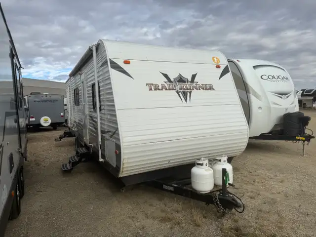 2013 Heartland TRAIL RUNNER 28 BHK in Travel Trailers & Campers in St. Albert - Image 3