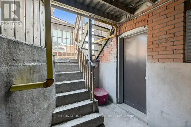 2 - 109 BALSAM AVENUE S Hamilton (Stipley), Ontario in Long Term Rentals in Hamilton - Image 22