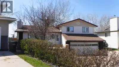 Discover your ideal family home in the north-end of Valleyview! This inviting four-bedroom, three-ba...