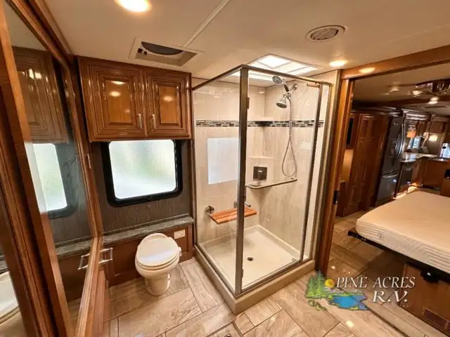2019 Thor Motor Coach Tuscany 45MX only 020,049 Miles in RVs & Motorhomes in Moncton - Image 55