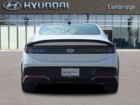 Step into sophistication with the 2025 Hyundai Sonata Preferred-Trend, featuring a luxurious panoram... (image 3)