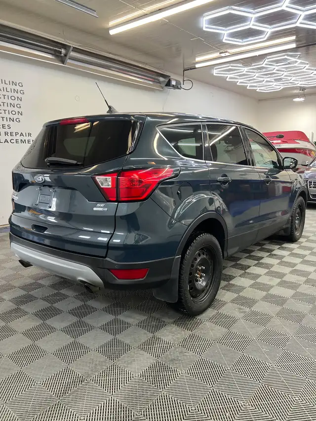 2019 Ford escape AWD 1.5l in Cars & Trucks in Lethbridge - Image 3