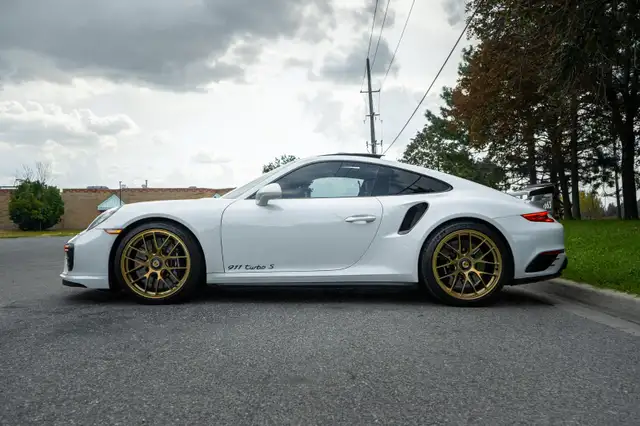 2017 Porsche 911556564787622072325