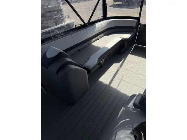 2023 Legend V-Series Aqua Tower Sport Pro w/ full enclosure, 115 in Powerboats & Motorboats in New Glasgow - Image 21