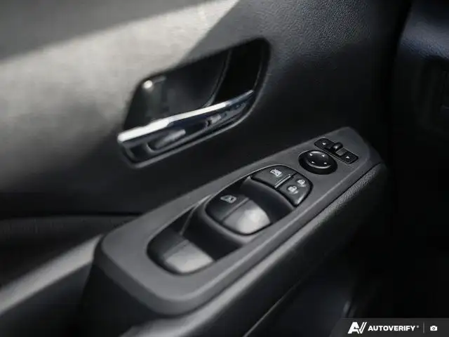 2024 Nissan Kicks SV | Heated Seats | Apple Car Play | Android in Cars & Trucks in Hamilton - Image 21