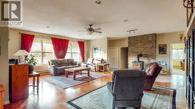 7231 ISLAND Road Oliver, British Columbia in Houses for Sale in Penticton - Image 11