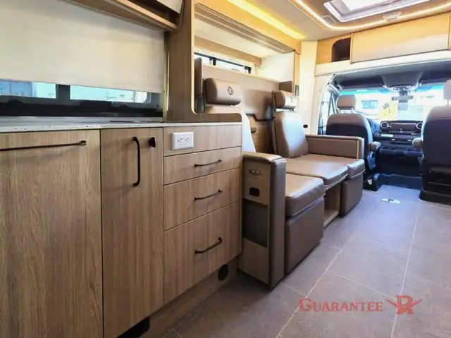 2026 Triple E ( LEISURE TRAVEL VANS ) Unity 24MBL in RVs & Motorhomes in Calgary - Image 15