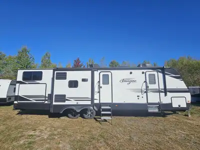 . Vehicle Information Provided by autoTRADER.ca . ... Other Equipment Propane Tank, Air Conditioner(...