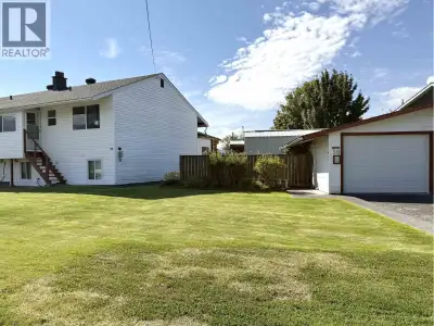 Half-duplex with 1246 Sq. Ft, 3 Bedrooms and 1.5 baths. Main floor features a galley kitchen, dining...