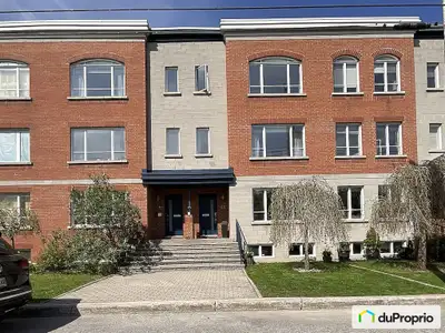 Maison de ville d'exception au coeur du secteur prisé de Saint-Henri - Alliant charme et modernité F...