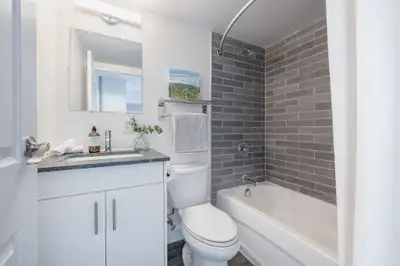 324 Cambridge: Apartment for rent in Centretown, View more