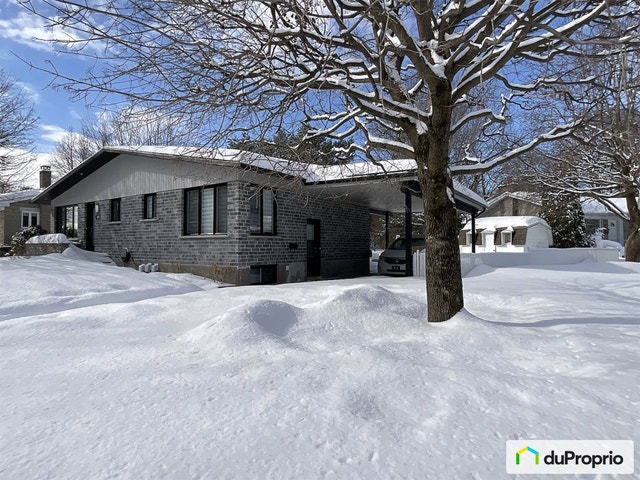 $450,000 - Bungalow for sale in Trois-Rivières (Trois-Rivières) — photo 1