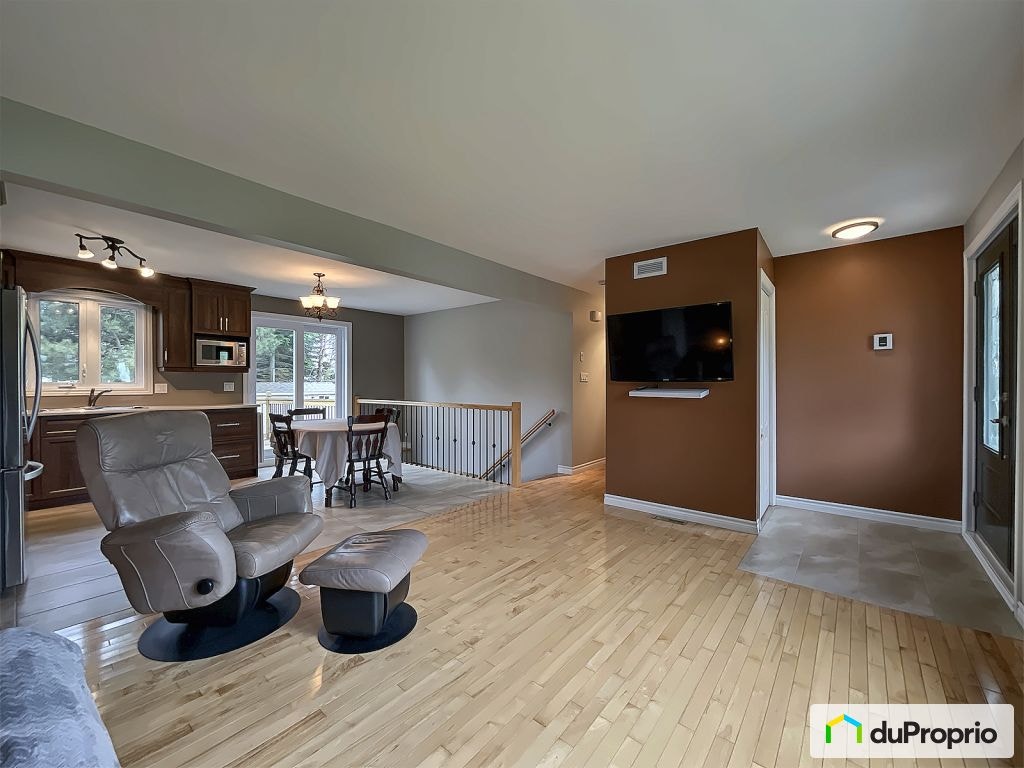 $389,000 - Bungalow for sale in Rimouski (Pointe-Au-Père) — photo 3
