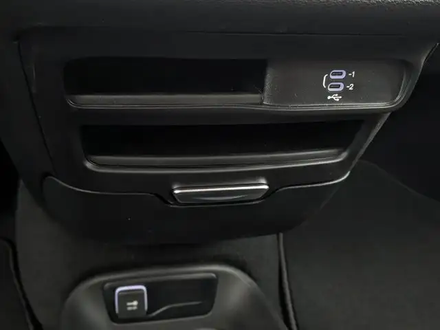 2026 Chrysler Grand Caravan SXT * - FWD - Stow 'n Go Seats | Cars ...
