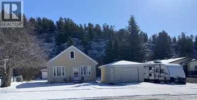 Immaculate 3 bedroom home on the coveted Dairy Road! House is on a generously sized 80' x 140' lot w...