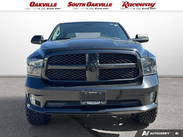 2018 Ram 1500 EXPRESS | BIG TIRES AND RIMS | CREW | V8 HEMI | in Cars & Trucks in Oakville / Halton Region - Image 2