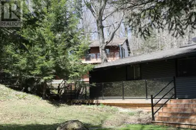 Beautiful family bungalow cottage compound, ideally situated on a municipal road, on beautiful Littl...