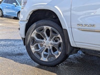 Come see this 2022 Ram 1500 Limited. Its Automatic transmission and Regular Unleaded V-8 5.7 L/345 e... (image 8)