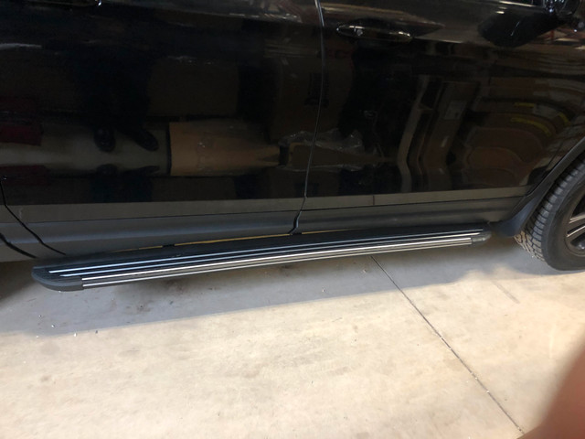 Honda Ridgeline SIDE STEP running boards 17-23 in Other Parts & Accessories in Mississauga / Peel Region - Image 2