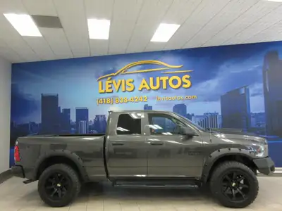 RAM 1500 CLASSIC 2021 EXPRESS NIGHT EDITION V6 QUAD-CAB 4X4 TOUT ÉQUIPÉ / CAMÉRA DE RECUL / BLUETOOT...