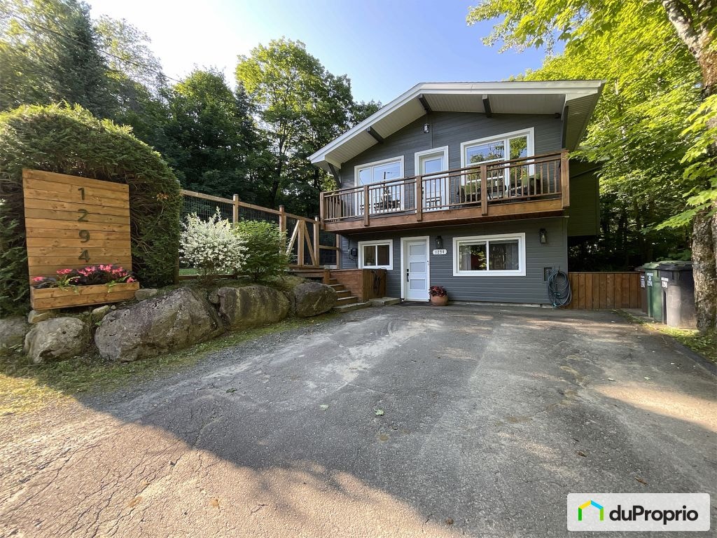 $534,000 - Raised Bungalow in Mont-Blanc (St-Faustin-Lac-Carré) — photo 1