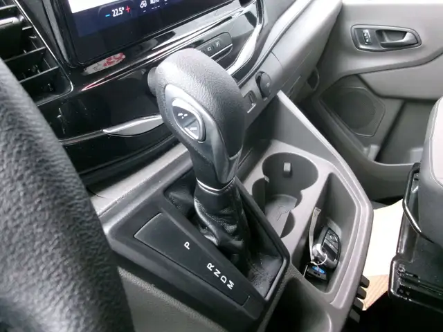 2025 Ford Transit Passenger Wagon 15 Passenger, Mid Roof, AWD, L in Cars & Trucks in Swift Current - Image 42