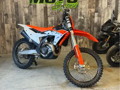 KTM 450 SX-F 2023 Excellente condition, entretenu parfaitement 87.3h Ordinateur du Factory (voir pho...