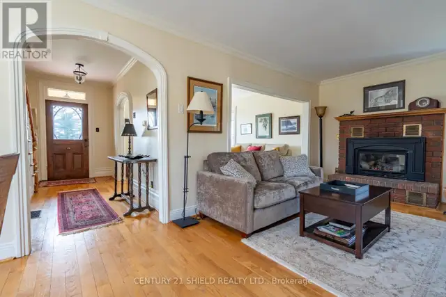 19143 COUNTY RD 2 South Glengarry, Ontario in Houses for Sale in Cornwall - Image 11