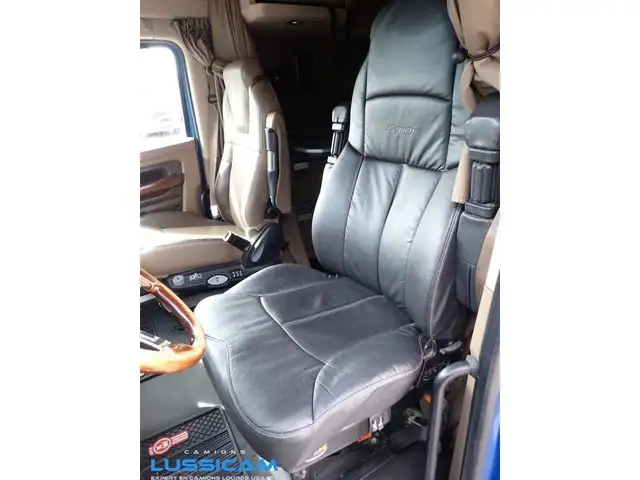 2020 Kenworth T680 in Heavy Equipment in Longueuil / South Shore - Image 13