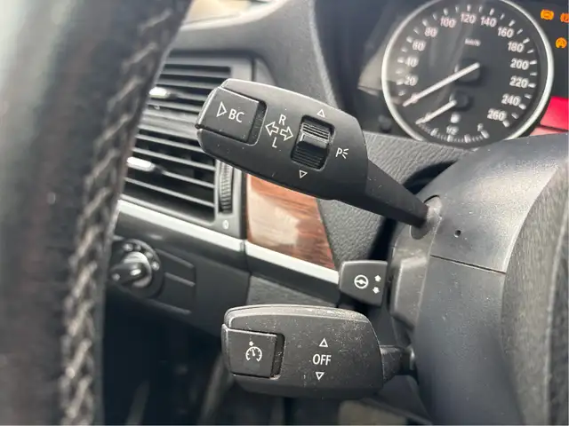 2008 BMW X5 3.0si in Cars & Trucks in Laval / North Shore - Image 36