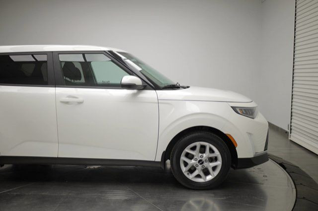 2023 Kia Soul EX in Cars & Trucks in Calgary - Image 3