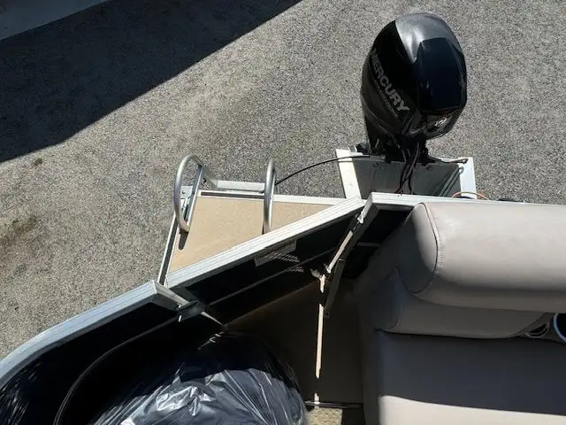 2013 19' STARCRAFT PONTOON 40HP 4-STROKE EFI - 180 HOURS! in Powerboats & Motorboats in Peterborough - Image 18