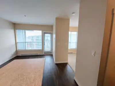 Large Bachelor with gym access! Modern apartments located close to downtown Langford & Westshore Tow...