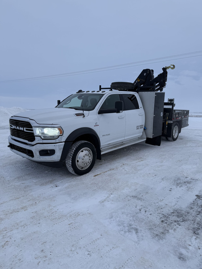 Selling a 2021 dodge ram 5500 picker truck. This truck is rigged up with the best of the best and re...