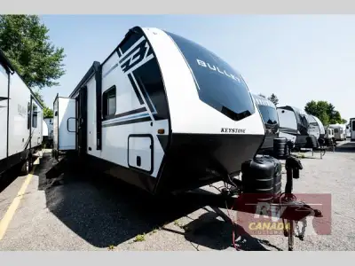 Please Call Us At 613.851.7326 with any questions? Keystone Bullet travel trailer 330BKQ highlights:...